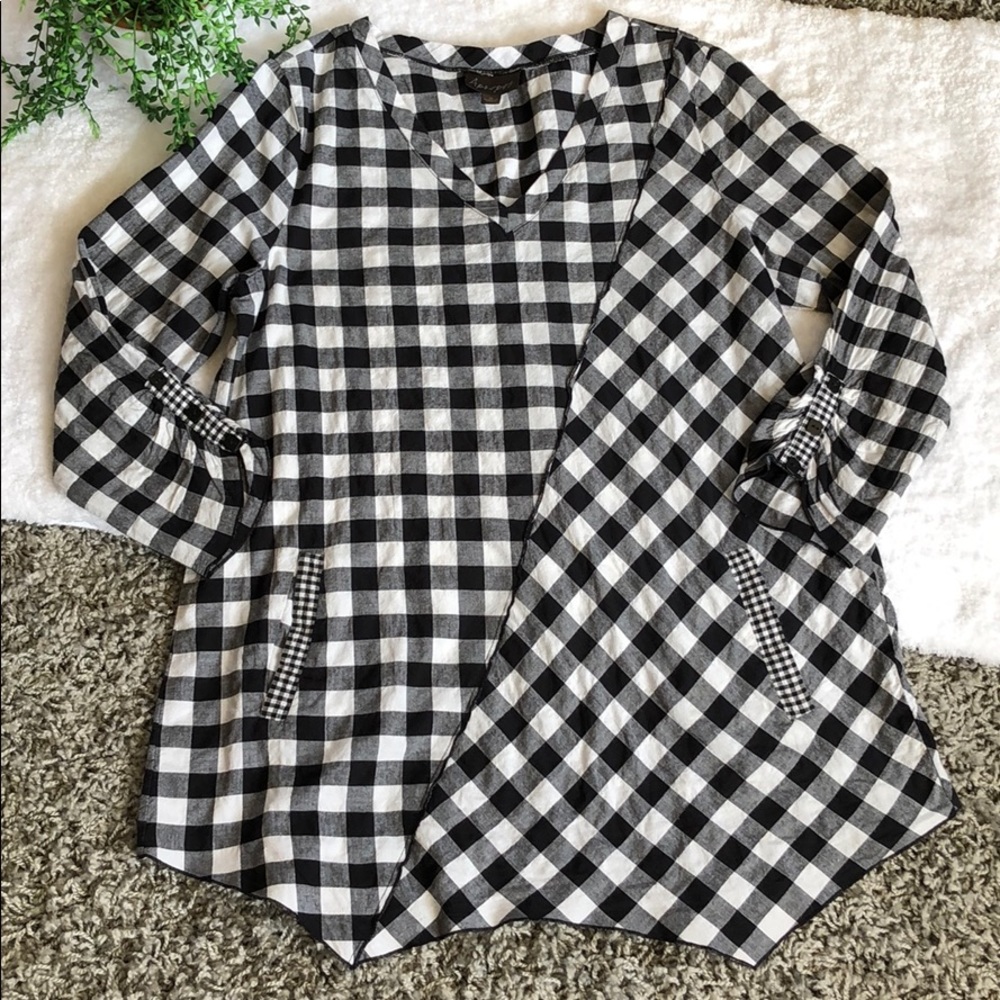 Apropos tunic top
